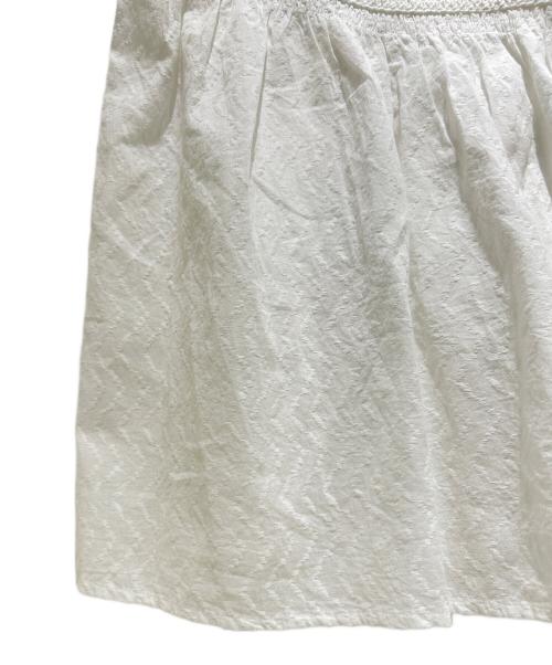ne quittez pas（ヌキテパ）ne quittez pas (ヌキテパ) Cotton Jacquard Lace Yoke Top スリーブ レース ペプラム ジレ/010252WJ1 ホワイト サイズ:FREEの古着・服飾アイテム