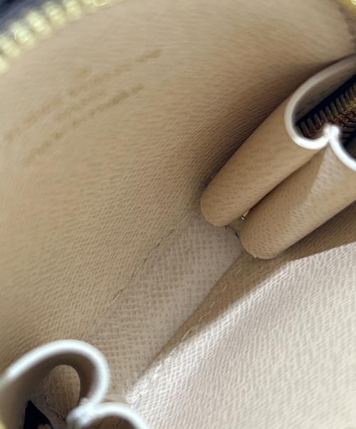 LOUIS VUITTON（ルイ ヴィトン）LOUIS VUITTON (ルイ ヴィトン) ミュルティ ポシェット アクセソワール カーキの古着・服飾アイテム