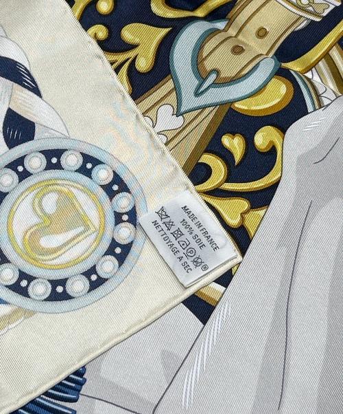 HERMES（エルメス）HERMES (エルメス) Carre 90/カレ 90/HARNAIS DE COUR/宮廷の馬具 ベージュ サイズ:90の古着・服飾アイテム