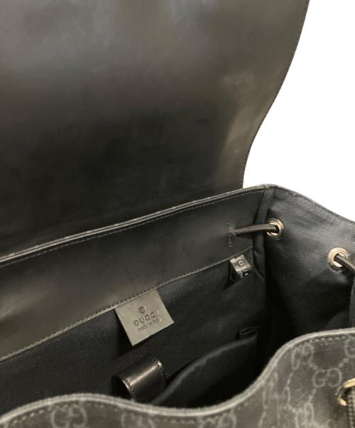 GUCCI（グッチ）GUCCI (グッチ) GGスプリーム レザーバックパック ネイビーの古着・服飾アイテム
