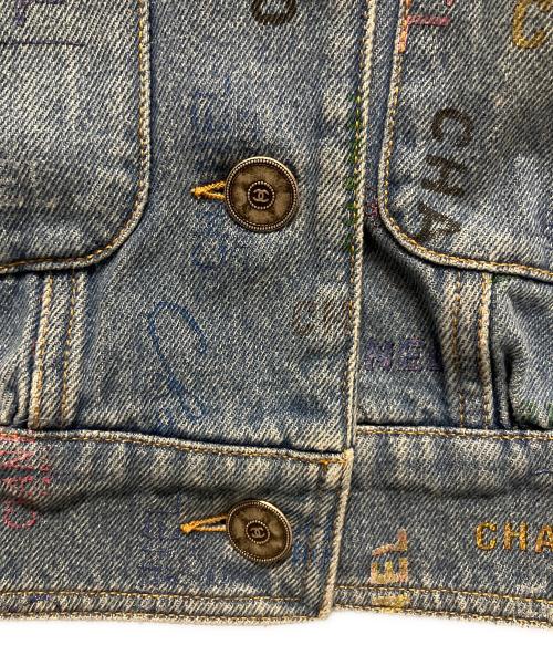 CHANEL（シャネル）CHANEL (シャネル) ココボタン ロゴプリントデニムジャケット インディゴ サイズ:34の古着・服飾アイテム