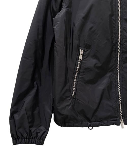 PRADA（プラダ）PRADA (プラダ) ロゴプレートナイロンジャケット ブラック サイズ:38の古着・服飾アイテム