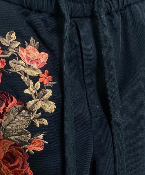 DOLCE & GABBANA（ドルチェ＆ガッバーナ）DOLCE & GABBANA (ドルチェ＆ガッバーナ) ローズジップカーゴパンツ ブラック サイズ:46の古着・服飾アイテム