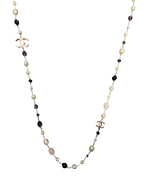 CHANEL（シャネル）CHANEL (シャネル) ココマークロングパールネックレス ピンク×ホワイトの古着・服飾アイテム