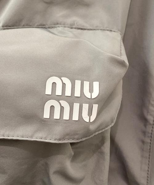 MIU MIU（ミュウミュウ）MIU MIU (ミュウミュウ) TELA TEC JACKET グレー サイズ:36の古着・服飾アイテム