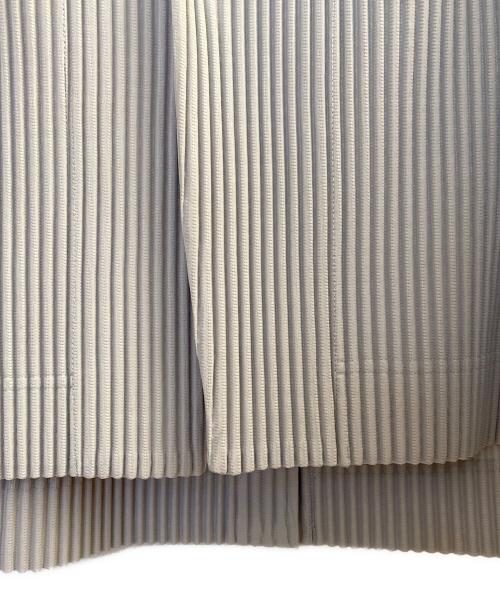 HOMME PLISSE ISSEY MIYAKE（オム プリッセ イッセイ ミヤケ）HOMME PLISSE ISSEY MIYAKE (オム プリッセ イッセイ ミヤケ) プリーツジャケット グレー サイズ:1の古着・服飾アイテム