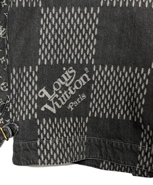 LOUIS VUITTON（ルイ ヴィトン）LOUIS VUITTON (ルイ ヴィトン) Giant Damier Waves Monogram Denim Jacket グレー サイズ:54の古着・服飾アイテム