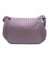 BOTTEGA VENETA (ボッテガベネタ) イントレチャート ショルダーバッグ パープル：120000円
