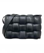 BOTTEGA VENETAボッテガベネタ）の古着「カセットショルダーバッグ」｜ブラック