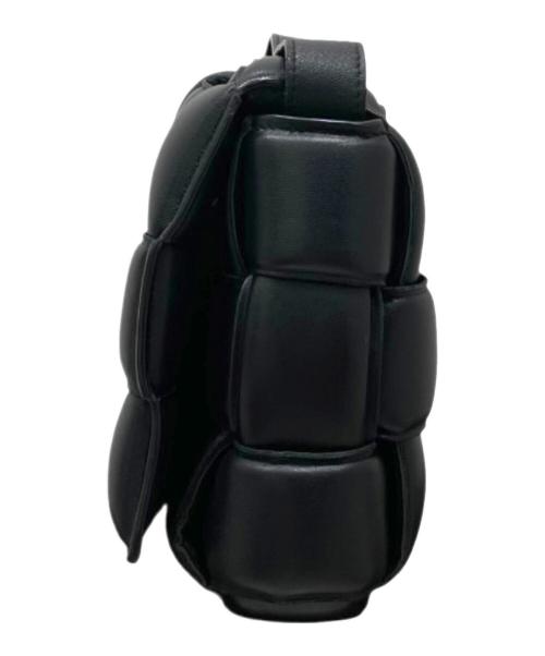 BOTTEGA VENETA（ボッテガベネタ）BOTTEGA VENETA (ボッテガベネタ) カセットショルダーバッグ ブラックの古着・服飾アイテム