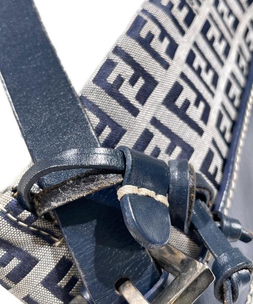 FENDI（フェンディ）FENDI (フェンディ) ズッキーノ ハンドバッグ ネイビーの古着・服飾アイテム