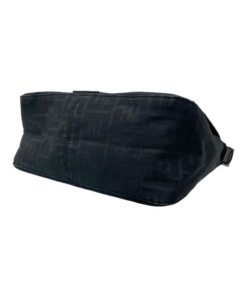 FENDI（フェンディ）FENDI (フェンディ) マンマバケット/ワンショルダーバッグ ブラックの古着・服飾アイテム