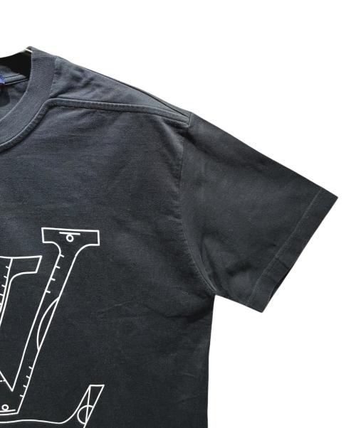LOUIS VUITTON（ルイ ヴィトン）LOUIS VUITTON (ルイ ヴィトン) NBAロゴプリントTシャツ ブラック サイズ:Mの古着・服飾アイテム