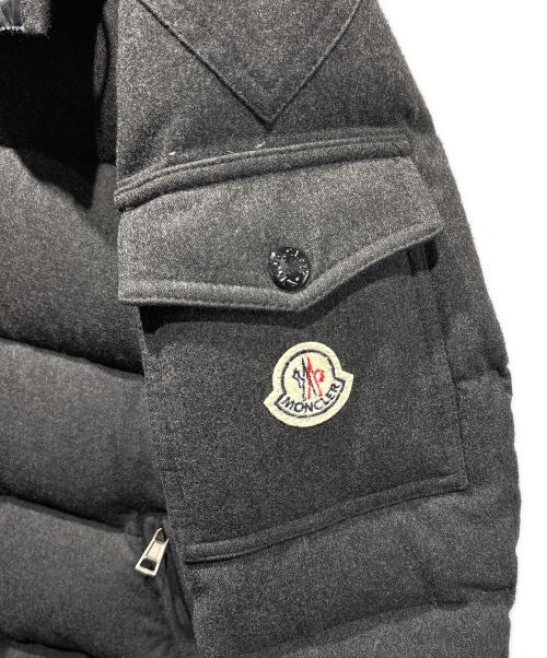 MONCLER（モンクレール）MONCLER (モンクレール) MONTGENEBLE/ダウンジャケット グレー サイズ:2の古着・服飾アイテム