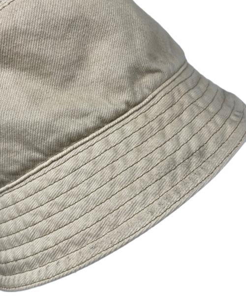 PRADA（プラダ）PRADA (プラダ) ロゴプレートバケットハット ベージュ サイズ:Ｌの古着・服飾アイテム