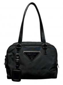 PRADA（プラダ）の古着「トライアングルロゴミニボストンバッグ BR3203」｜ブラック