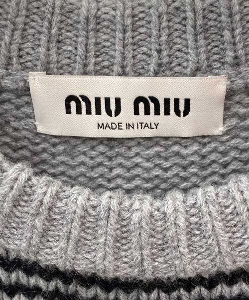 MIU MIU（ミュウミュウ）MIU MIU (ミュウミュウ) 半袖ロゴニット グレー サイズ:36の古着・服飾アイテム