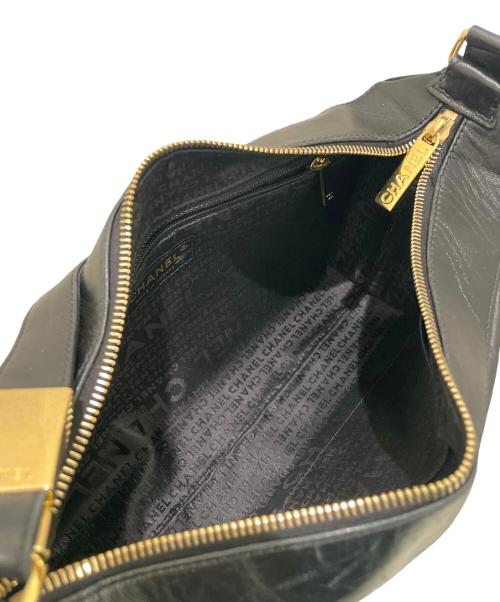 CHANEL（シャネル）CHANEL (シャネル) チョコバー ワンショルダーバッグ ブラックの古着・服飾アイテム