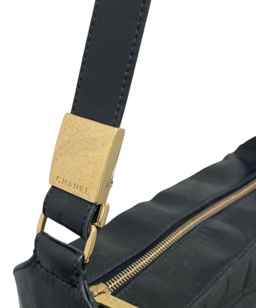 CHANEL（シャネル）CHANEL (シャネル) チョコバー ワンショルダーバッグ ブラックの古着・服飾アイテム