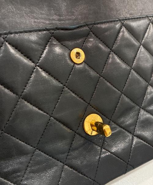 CHANEL（シャネル）CHANEL (シャネル) マトラッセターンロックチェーンショルダーバッグ/Matelassé Turn-Lock Chain Shoulder Bag ブラック サイズ:27の古着・服飾アイテム