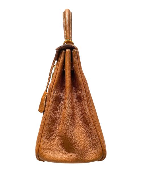 HERMES（エルメス）HERMES (エルメス) ケリー28 内縫い/ゴールド金具/トゴ/ゴールド/	A刻印/2017年 ゴールド サイズ:28の古着・服飾アイテム