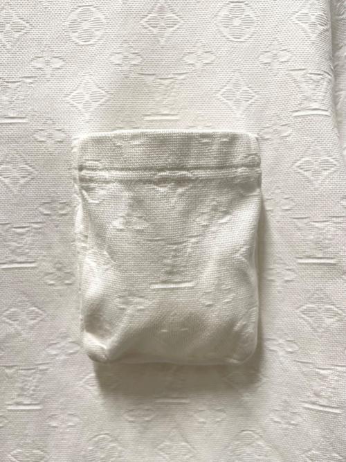 LOUIS VUITTON（ルイ ヴィトン）LOUIS VUITTON (ルイ ヴィトン) シグネチャー3DポケットモノグラムTシャツ ホワイト サイズ:XSの古着・服飾アイテム