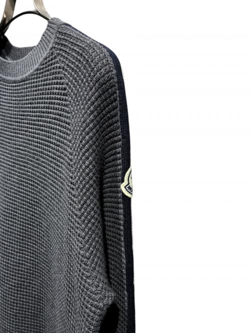 MONCLER（モンクレール）MONCLER (モンクレール) GIROCOLLO/サイドラインウールニット グレー サイズ:Mの古着・服飾アイテム