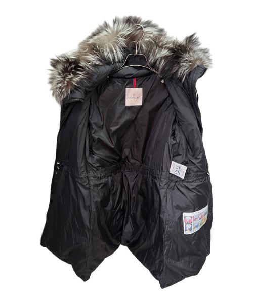 MONCLER（モンクレール）MONCLER (モンクレール) APHROTI /ファー付きダウンコート/シルバーフォックス ブラック サイズ:1の古着・服飾アイテム
