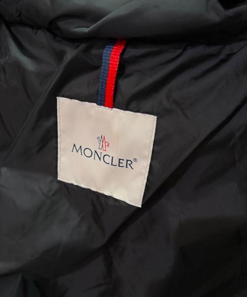 MONCLER（モンクレール）MONCLER (モンクレール) APHROTI /ファー付きダウンコート/シルバーフォックス ブラック サイズ:1の古着・服飾アイテム
