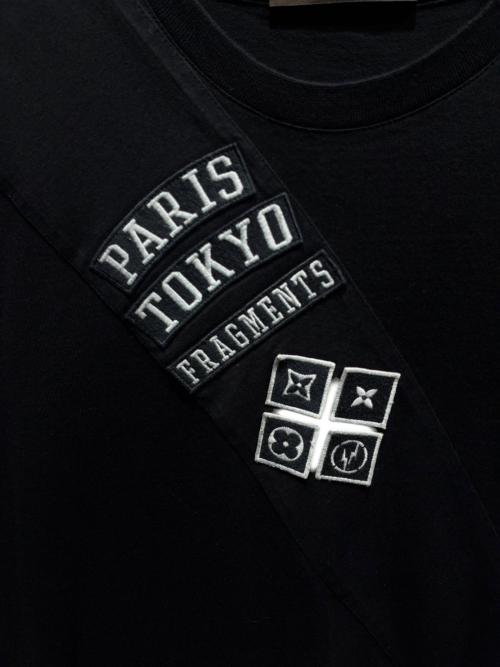 LOUIS VUITTON（ルイ ヴィトン）LOUIS VUITTON (ルイ ヴィトン) FRAGMENT DESIGN (フラグメントデザイン) Logo Patches Tee/RM172M/2017年モデル ホワイト サイズ:sの古着・服飾アイテム