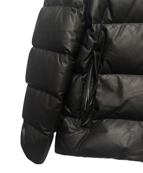 MONCLER（モンクレール）MONCLER (モンクレール) DAUPHINELL/レザーダウンジャケット ブラック サイズ:3の古着・服飾アイテム
