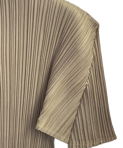 PLEATS PLEASE（プリーツプリーズ）PLEATS PLEASE (プリーツプリーズ) ハイネック半袖プリーツカットソー ベージュ サイズ:不明の古着・服飾アイテム