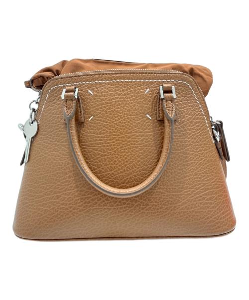 Maison Margiela（メゾンマルジェラ）Maison Margiela (メゾンマルジェラ) 5ACショルダーバッグ/5AC Shoulder Bag Mini Iconic Top Handle Crossbody Leather ブラウンの古着・服飾アイテム