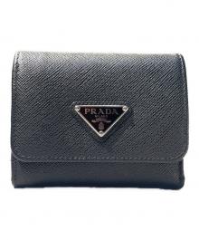 PRADA（プラダ）の古着「サフィアーノトライアングル 財布」｜ブラック