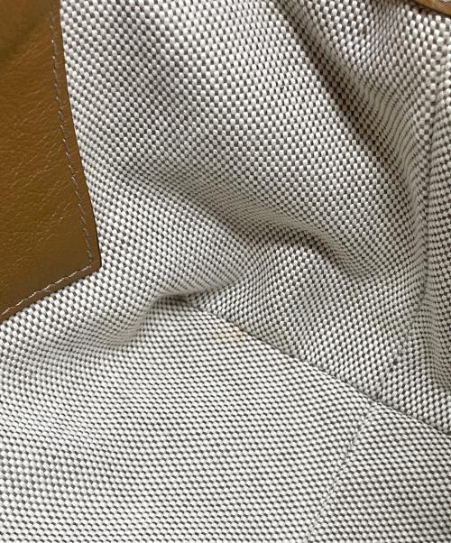 PRADA（プラダ）PRADA (プラダ) ソフトグレインレザー ショルダーバッグ ブラウンの古着・服飾アイテム