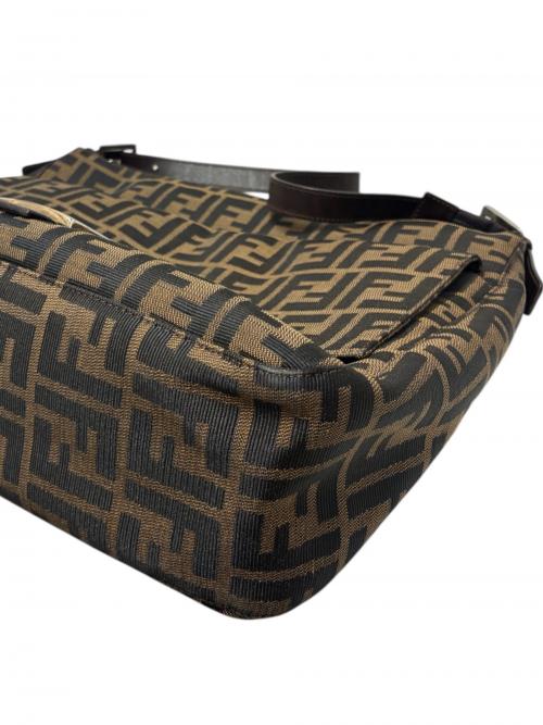 FENDI（フェンディ）FENDI (フェンディ) ズッカ ワンショルダーバッグ ブラウン×ブラック サイズ:-の古着・服飾アイテム