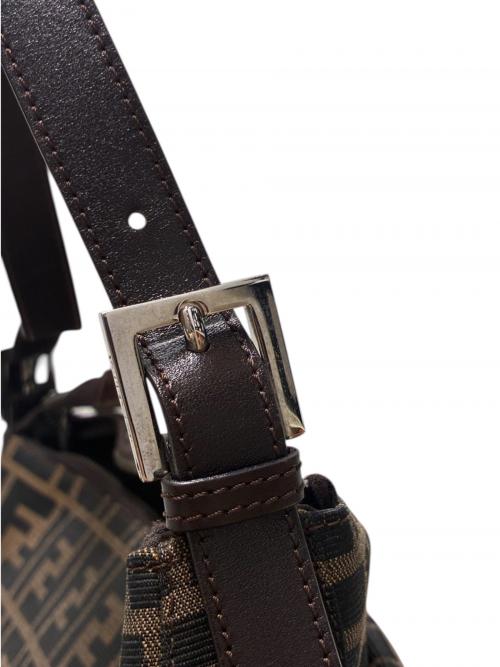 FENDI（フェンディ）FENDI (フェンディ) ズッカ ワンショルダーバッグ ブラウン×ブラック サイズ:-の古着・服飾アイテム