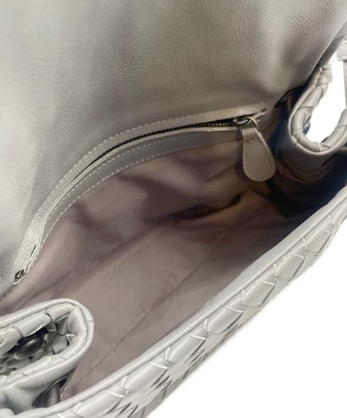 BOTTEGA VENETA（ボッテガベネタ）BOTTEGA VENETA (ボッテガベネタ) イントレチャートショルダーバッグ グレーの古着・服飾アイテム