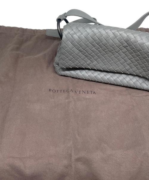 BOTTEGA VENETA（ボッテガベネタ）BOTTEGA VENETA (ボッテガベネタ) イントレチャートショルダーバッグ グレーの古着・服飾アイテム
