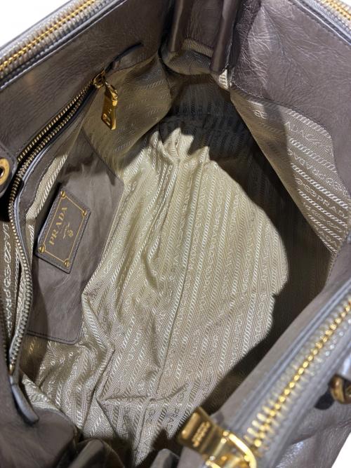PRADA（プラダ）PRADA (プラダ) 2WAYショルダーバッグ グレーの古着・服飾アイテム