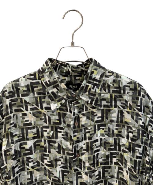FENDI（フェンディ）FENDI (フェンディ) ズッカ柄レーヨン半袖シャツ グリーン×ブラック サイズ:40の古着・服飾アイテム
