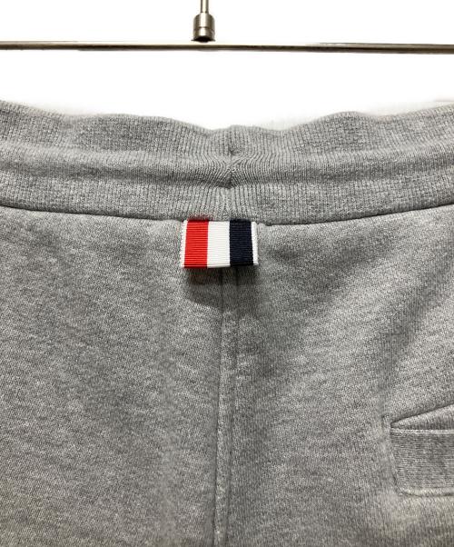 Thom Browne（トムブラウン）Thom Browne (トムブラウン) スウェットハーフパンツ グレーの古着・服飾アイテム