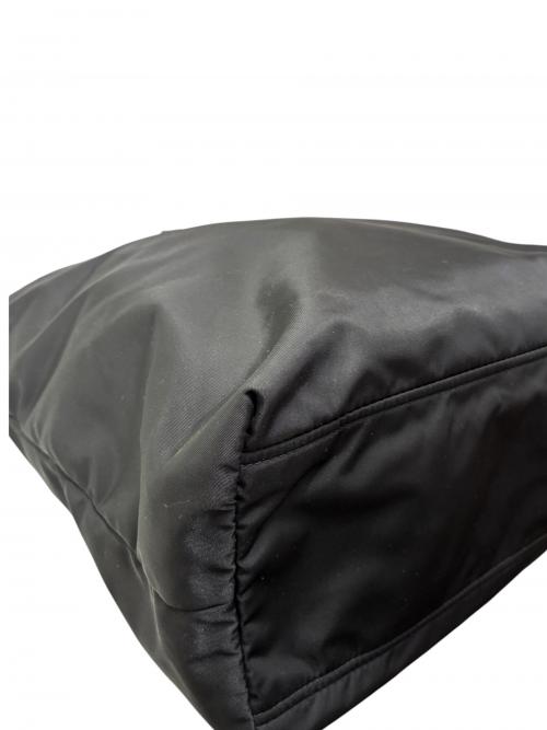 PRADA（プラダ）PRADA (プラダ) トライアングルロゴトートバッグ ブラック サイズ:-の古着・服飾アイテム