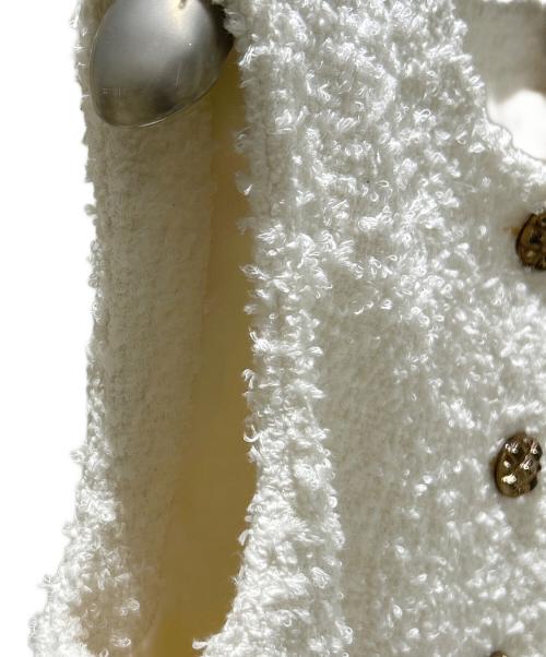 CHANEL（シャネル）CHANEL (シャネル) ココボタンツイードベスト P72532V64383 ホワイト サイズ:34の古着・服飾アイテム