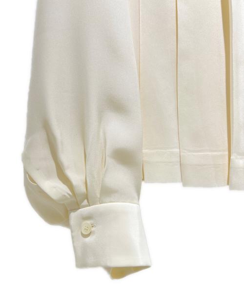 BLAMINK（ブラミンク）BLAMINK (ブラミンク) R SILK PLEAT STL BL/シルクプリーツブラウス アイボリー サイズ:36の古着・服飾アイテム