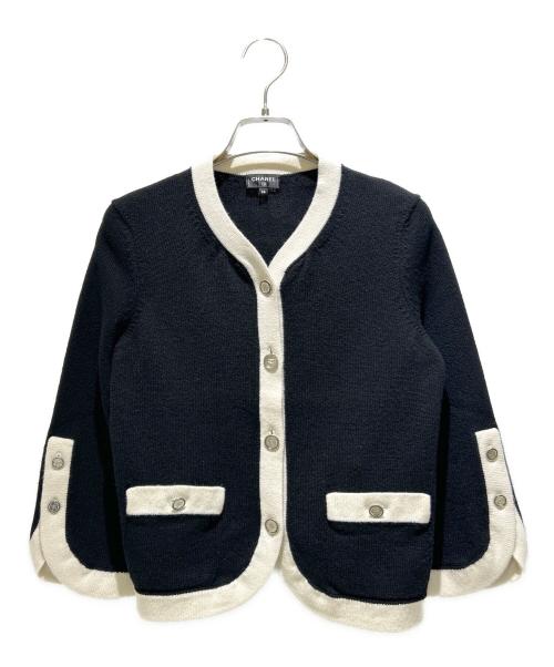 CHANEL（シャネル）CHANEL (シャネル) P78 ココマーク カシミヤ トリムニットカーディガン/Coco Mark Cashmere Trim Knit Cardigan/P78954K11387 ホワイト×ブラック サイズ:34の古着・服飾アイテム