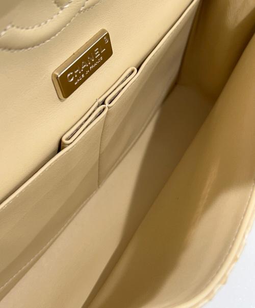 CHANEL（シャネル）CHANEL (シャネル) パイソンダブルフラプマトラッセ25/classic double flap/チェーンショルダーバッグ パールホワイト サイズ:25の古着・服飾アイテム