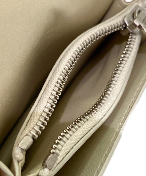 THE ROW（ザ ロウ）THE ROW (ザ ロウ) SOFIA COMPACT WALLET ホワイトの古着・服飾アイテム