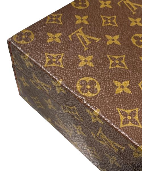 LOUIS VUITTON（ルイ ヴィトン）LOUIS VUITTON (ルイ ヴィトン) モノグラム ボワット ビジュー ジュエリーケース M47120の古着・服飾アイテム