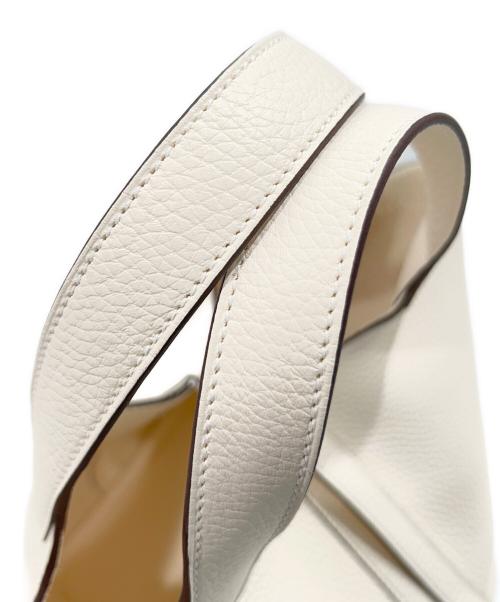 HERMES（エルメス）HERMES (エルメス) ピコタンロックPM/トリヨンクレマンス/クレーム/K刻印：2025年製/シルバー金具 クレーム サイズ:PM 未使用品の古着・服飾アイテム